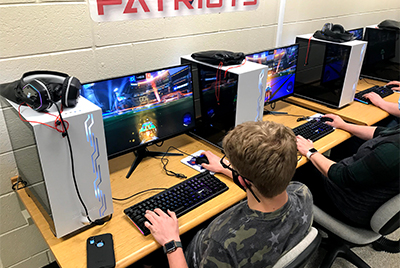 Students in the eSports Lab