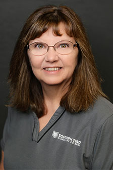 Lauri Bolitho, Admissions Assistant